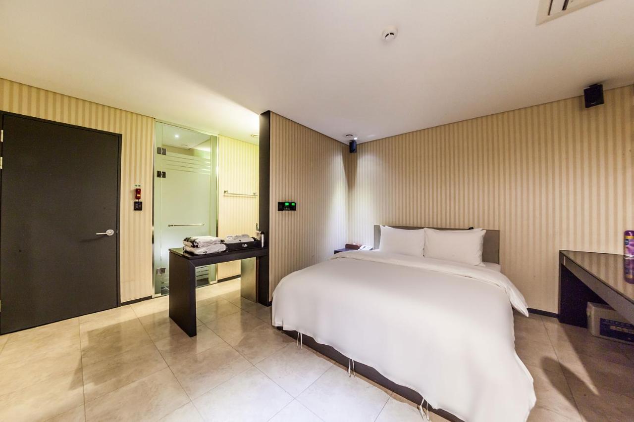 Uijeongbu Jbis Hotel מראה חיצוני תמונה