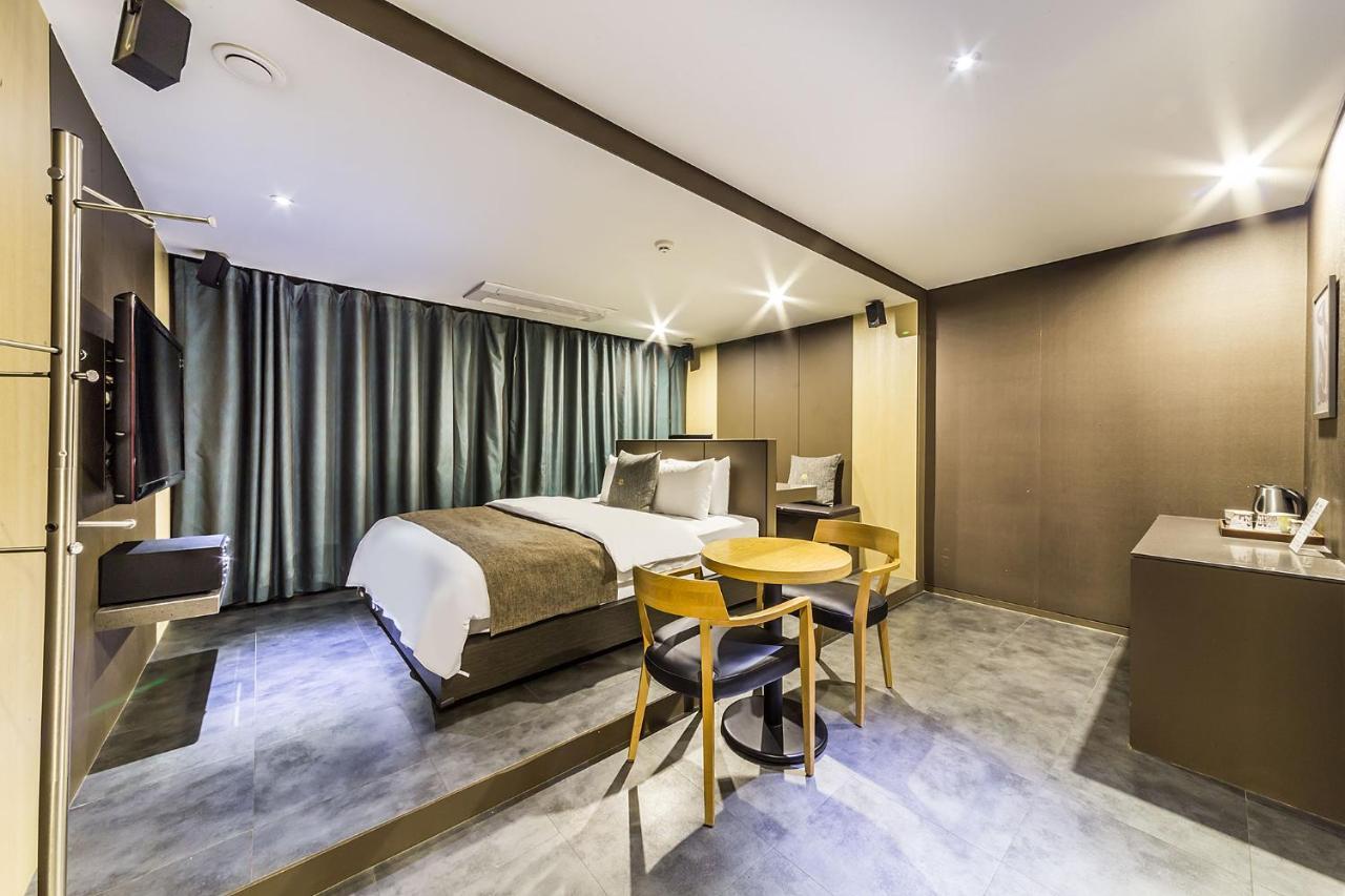 Uijeongbu Jbis Hotel מראה חיצוני תמונה