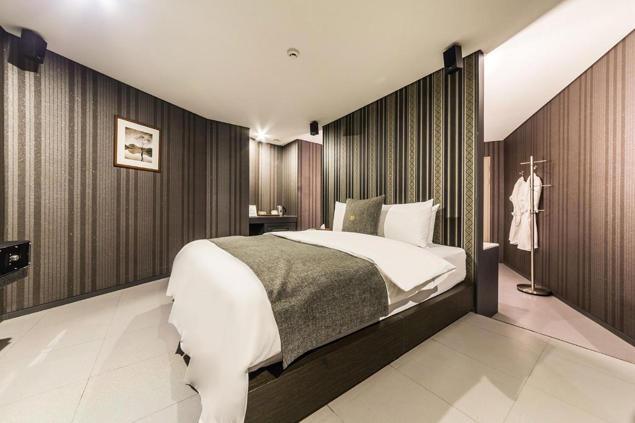 Uijeongbu Jbis Hotel מראה חיצוני תמונה
