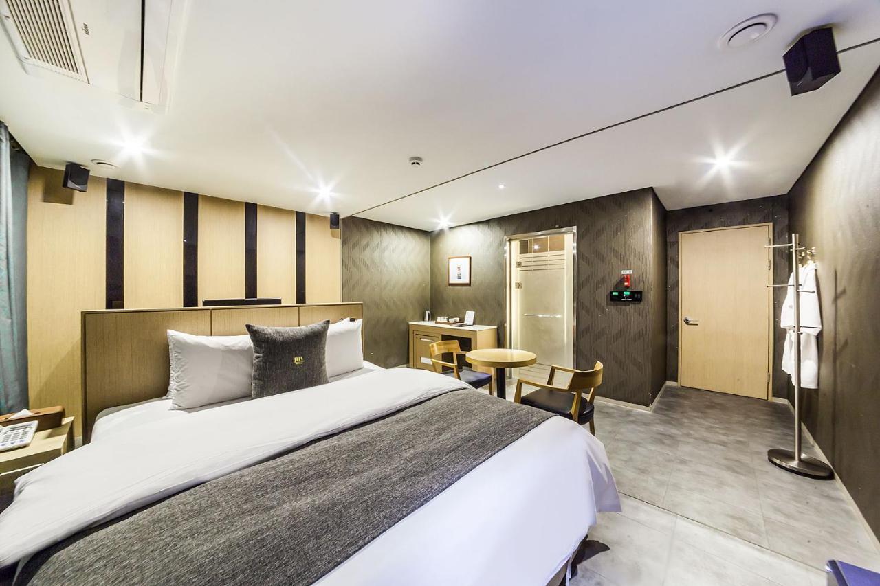 Uijeongbu Jbis Hotel מראה חיצוני תמונה