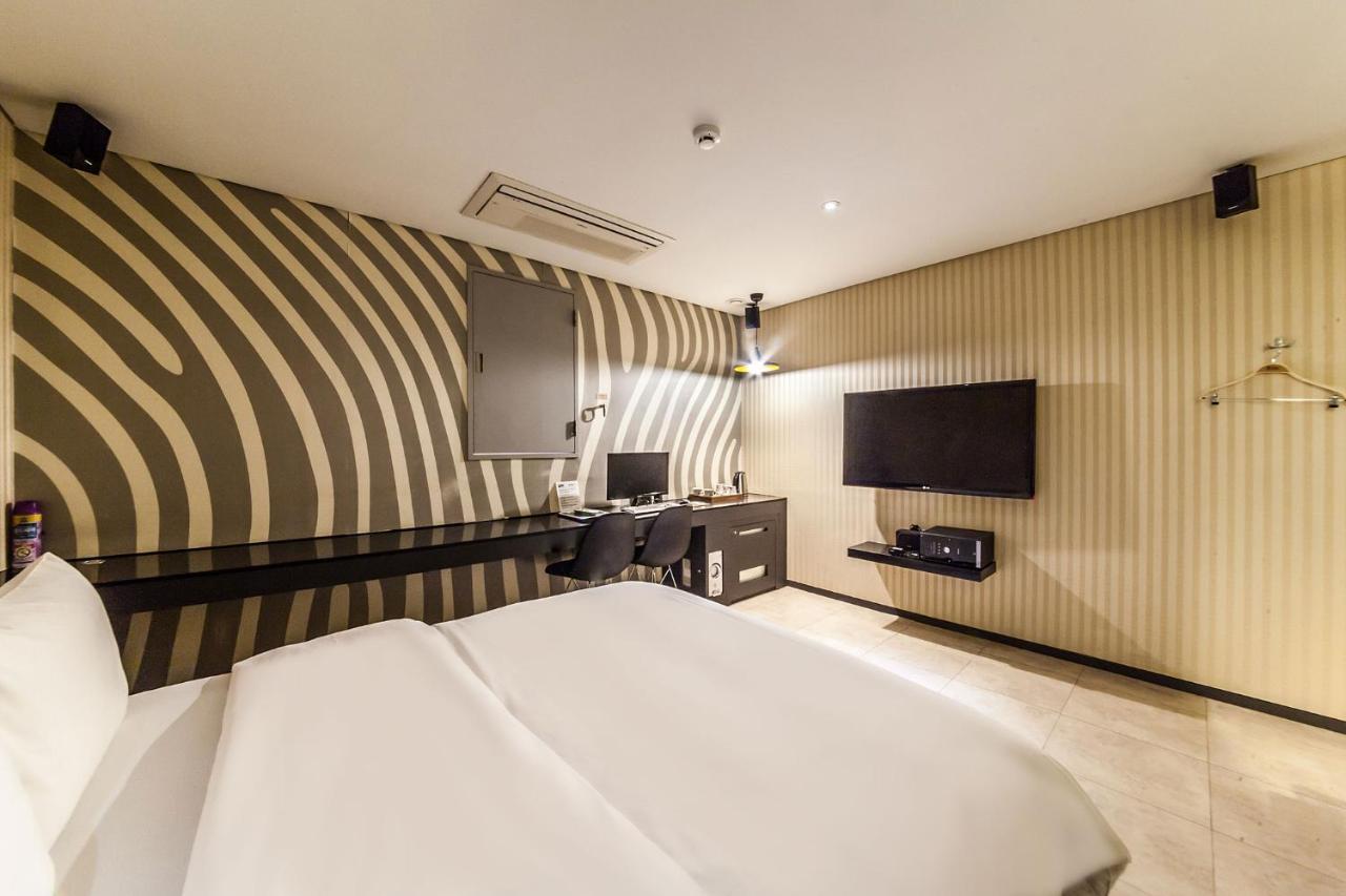 Uijeongbu Jbis Hotel מראה חיצוני תמונה