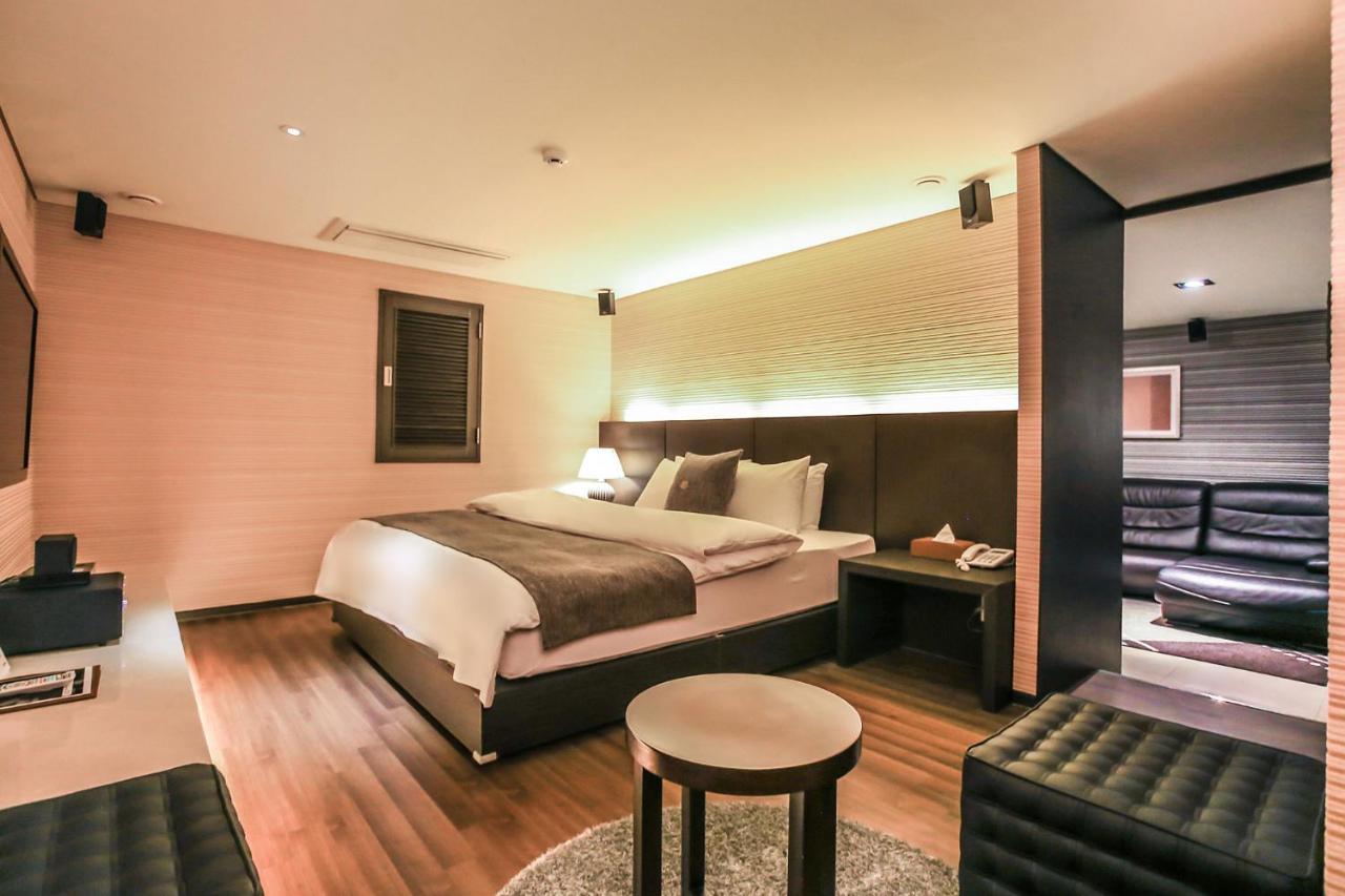 Uijeongbu Jbis Hotel מראה חיצוני תמונה