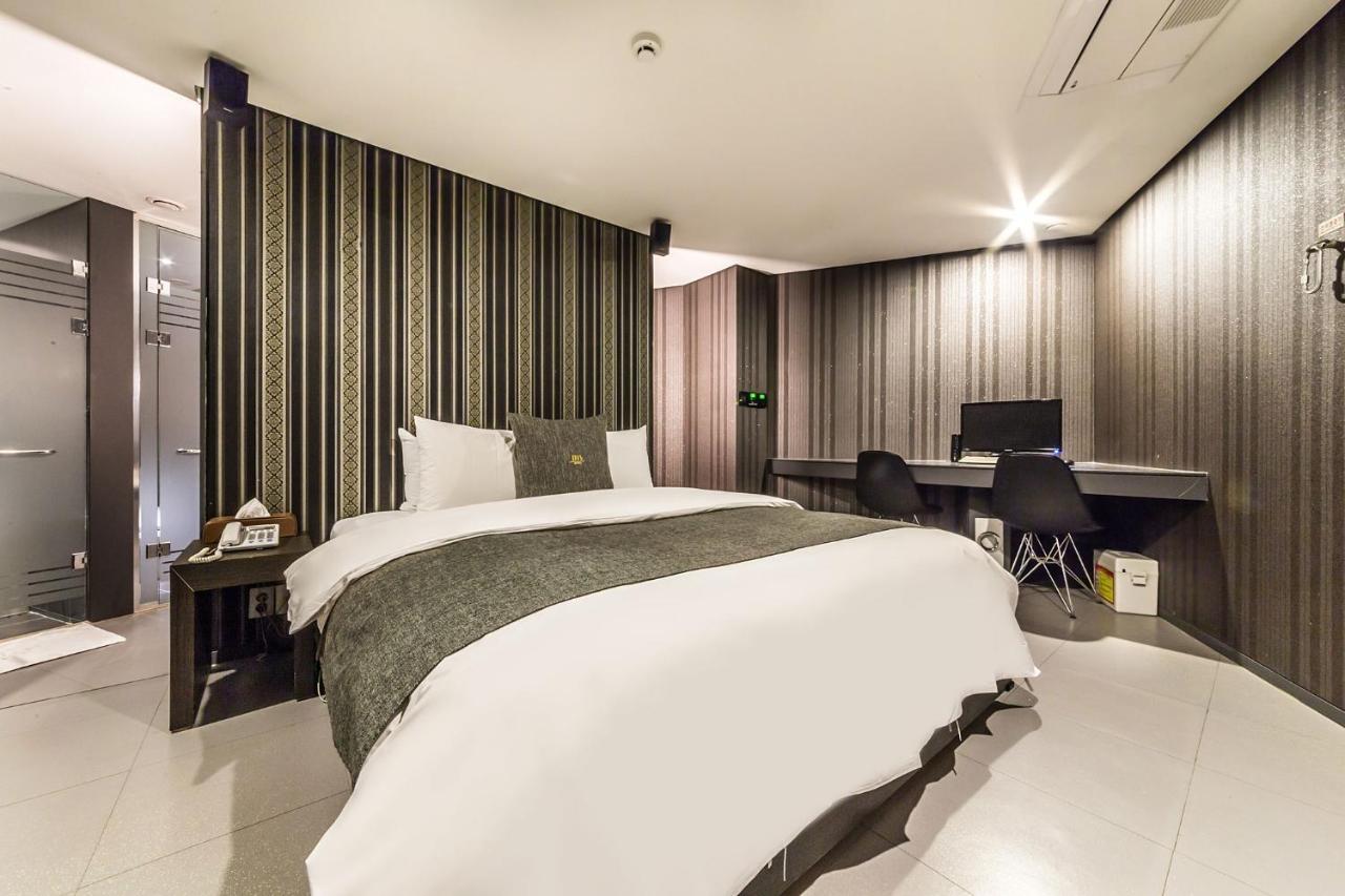 Uijeongbu Jbis Hotel מראה חיצוני תמונה