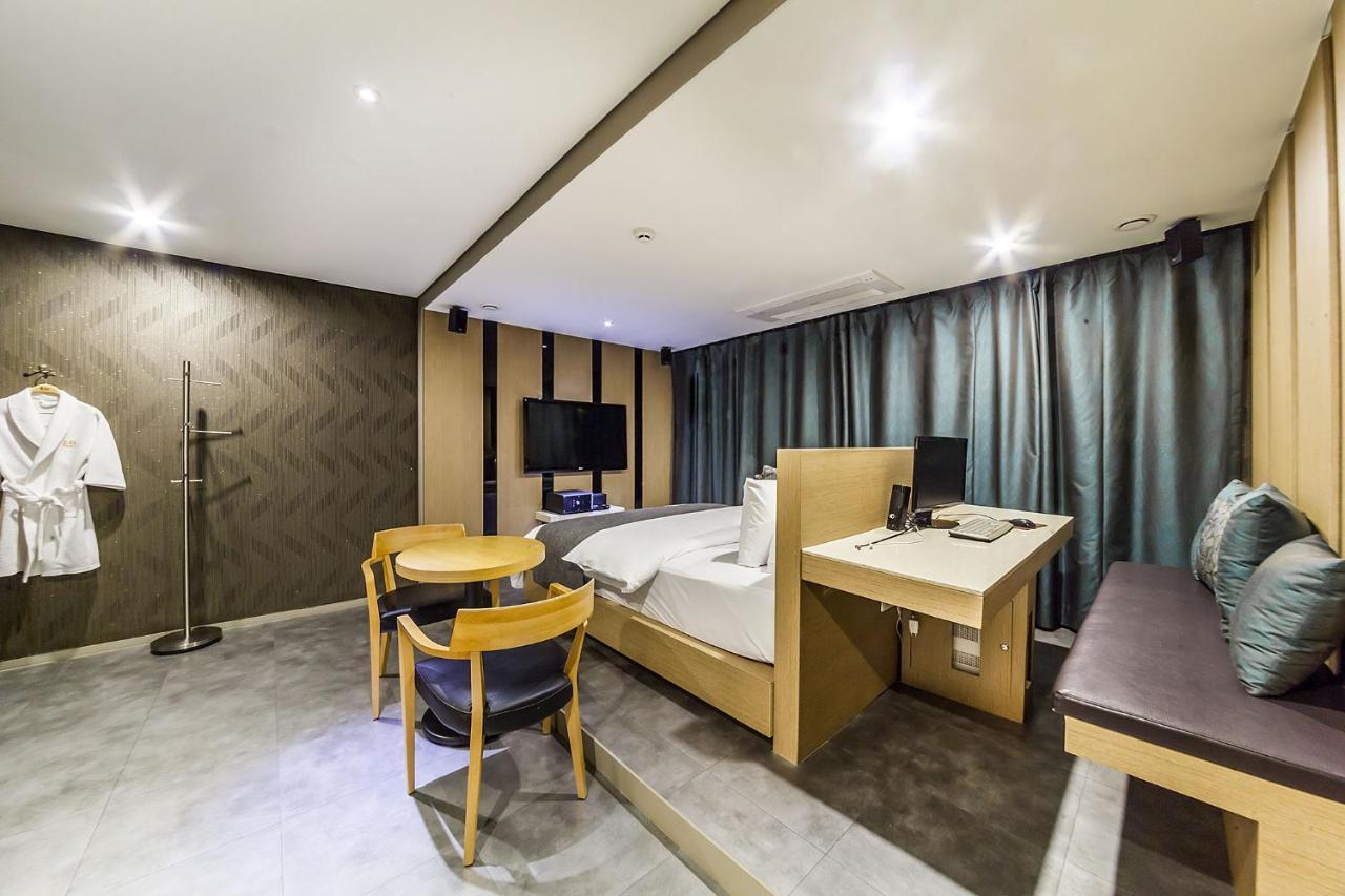 Uijeongbu Jbis Hotel מראה חיצוני תמונה