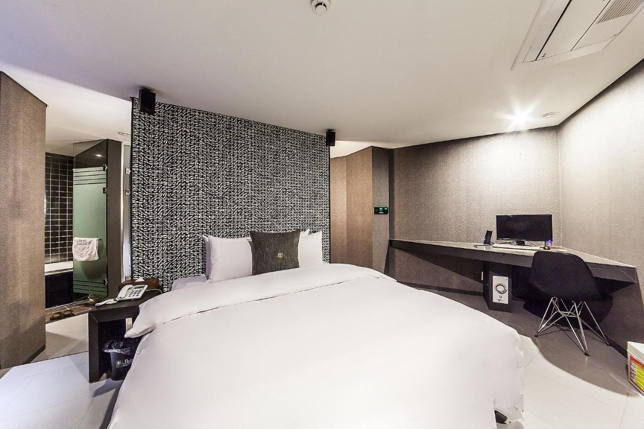 Uijeongbu Jbis Hotel מראה חיצוני תמונה