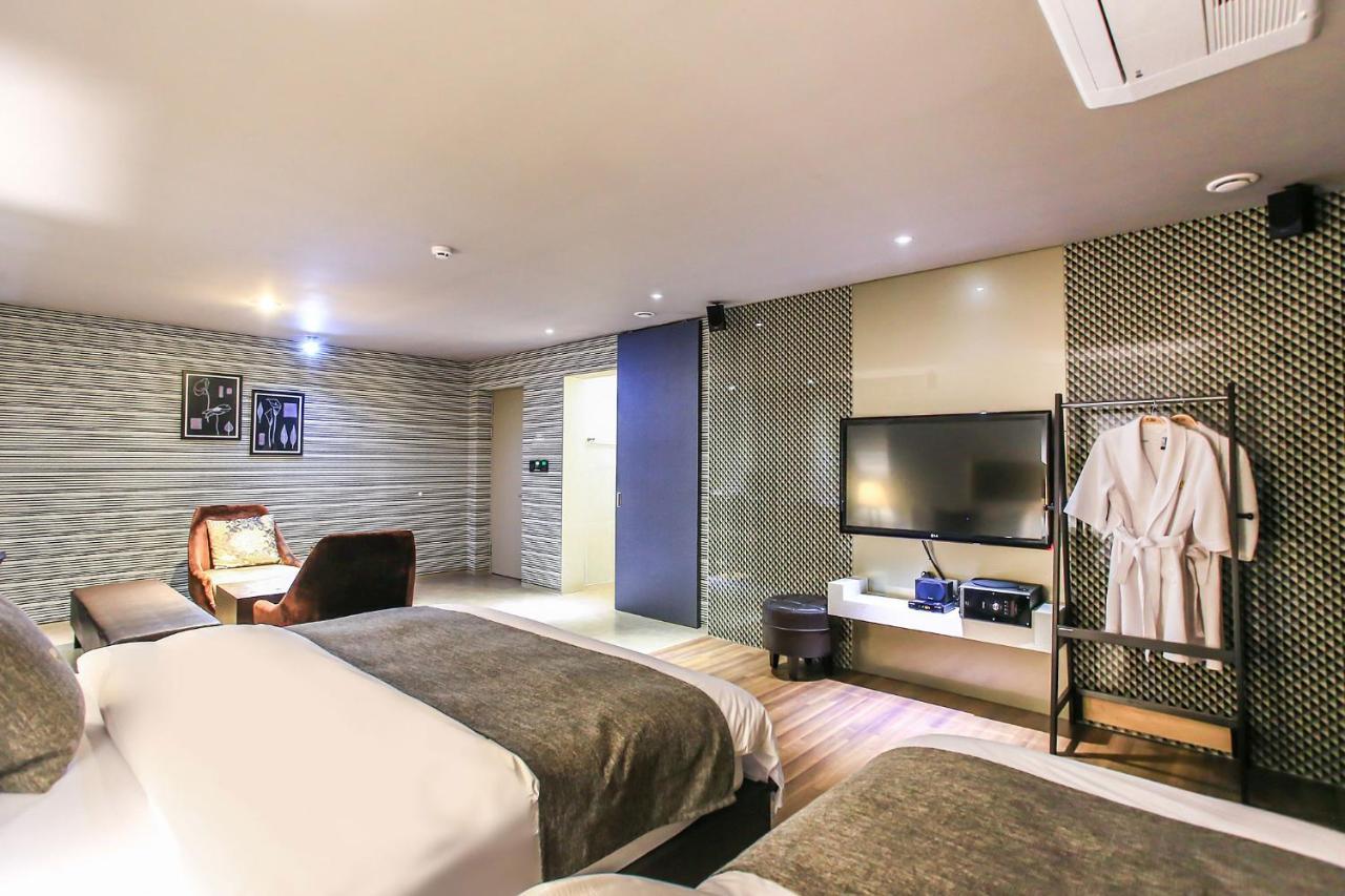 Uijeongbu Jbis Hotel מראה חיצוני תמונה
