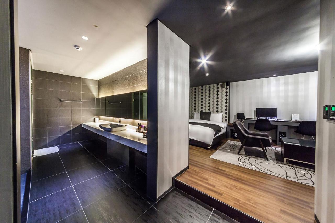 Uijeongbu Jbis Hotel מראה חיצוני תמונה